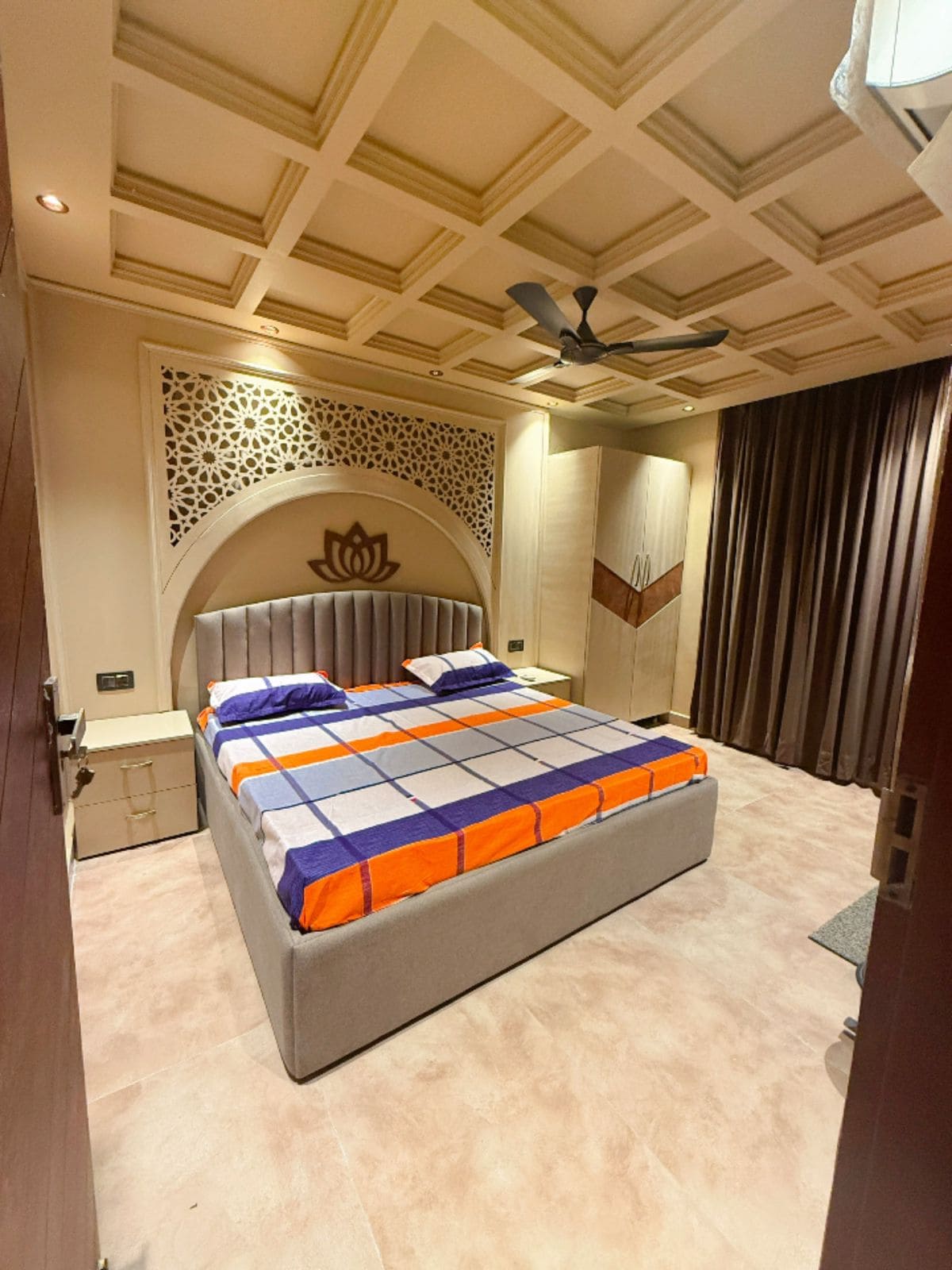Semi Deluxe Room